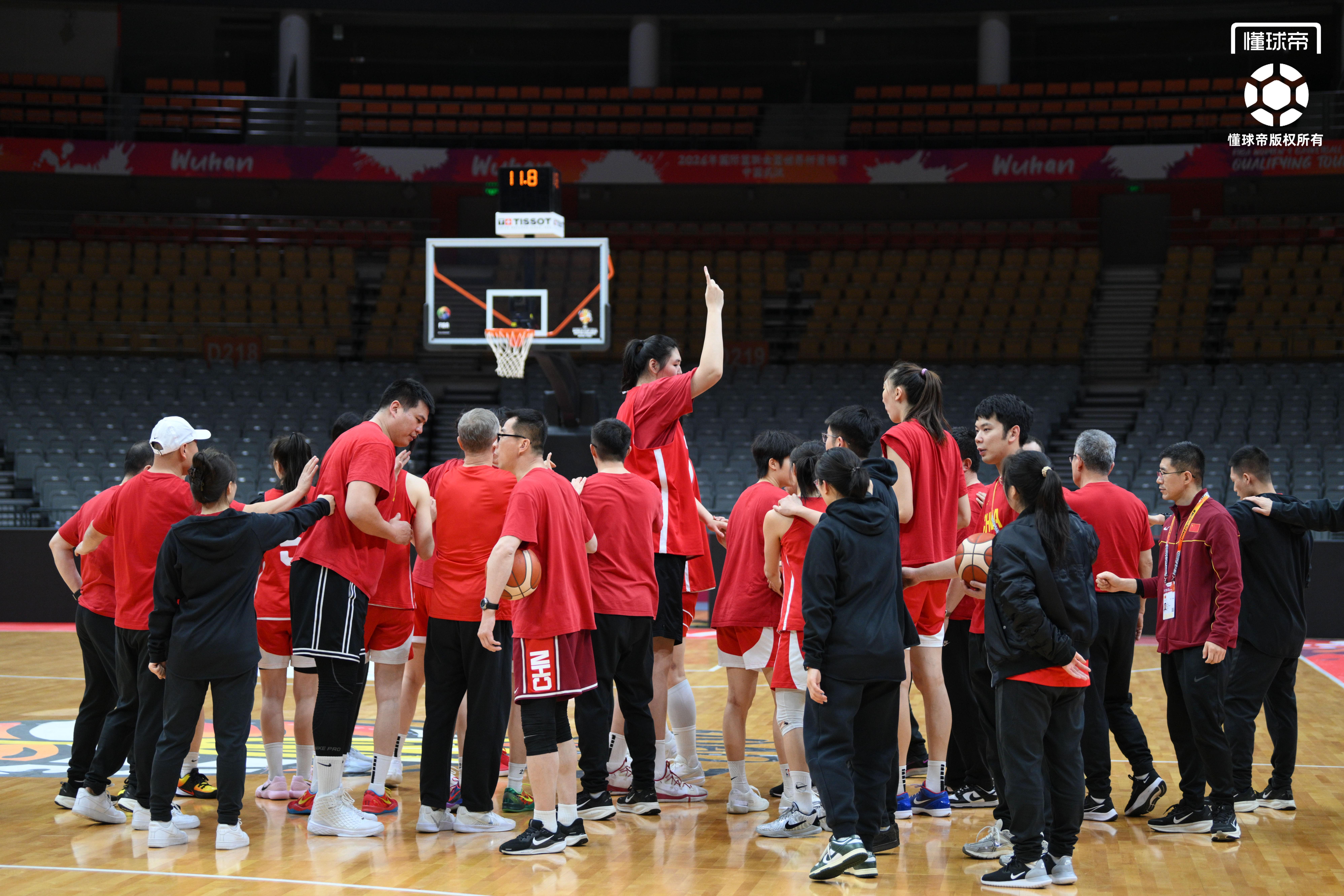 世界杯官方app下载入口-中国女篮世预赛最后一练，王治郅到场观看&amp;amp;全队精神饱满