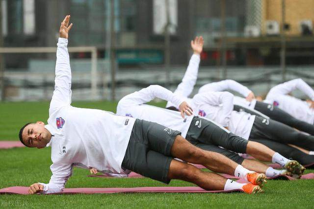 重庆当代2020纪录片《反击》上演 吹响2021赛季号角